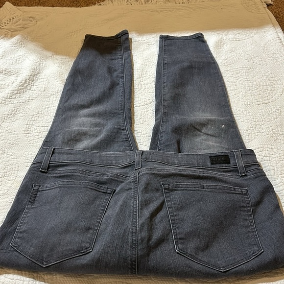 Paige Verdugo Ankle Jean - Picture 4 of 10